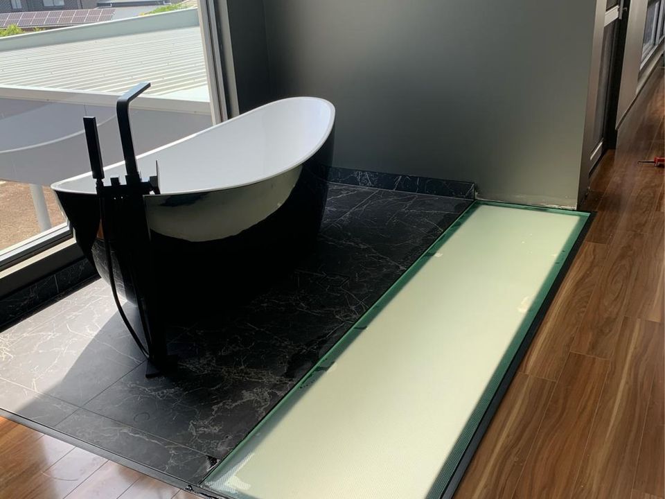 Structural glass floor installed by Aquaglass